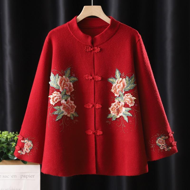 Mom autumn and winter new cashmere coat Tang suit old woman natal year happy mother-in-law wedding banquet top spring