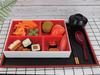 Vajilla de Cocina Japonesa: Caja Completa de Comida para Recepción de Restaurante o Empresa