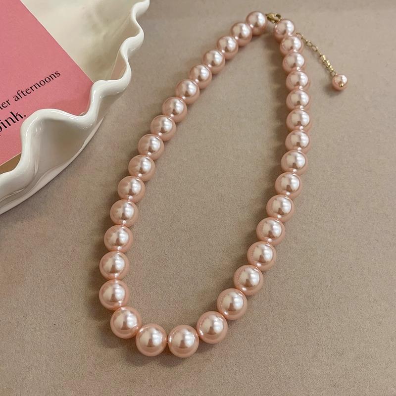 Collier de Perles de Verre pour Femmes, Convient pour l'Automne et l'Hiver, avec une Chaîne pour Pull, Un Élégant Collier de Perles pour le Cou.