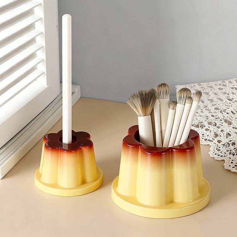Pudding Pencil Holder Adorable and Cute Pudding Pencil Holder Creative Desktop Girl Heart-Shaped Mini Decoration