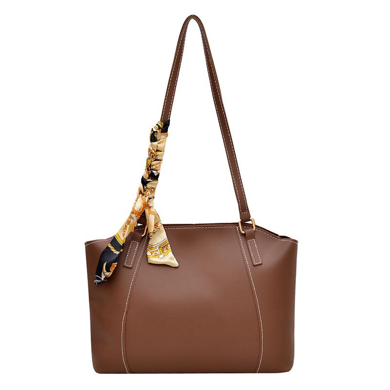 

Soft leather fashion tote bag retro casual shoulder bag new largecapacity commuter bag