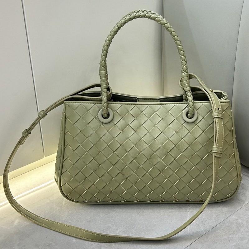 New woven leather handbag vegetable basket, basket bag tote bag, shoulder messenger bag, women's large capacity