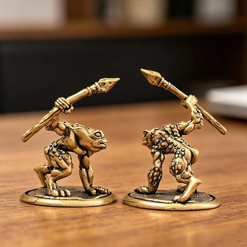 Solid Brass Toad Warrior Small Statue Retro Animal Miniature Ornament for Desktop Office Home Decor Collection Gift