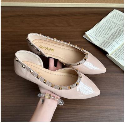 Fashion Female Gold Rivets Adult Matte Shiny Summer Beach Shoes Women's Fashion On Flats White Black