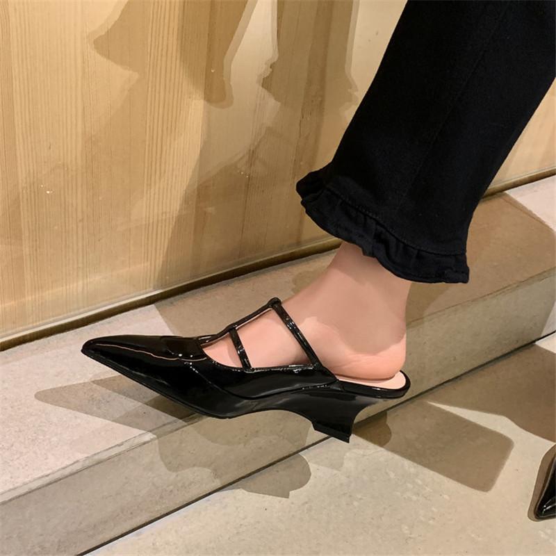 Fashion New Cover Toe Summer Slippers Summer Shoes High Heel Sandals for Women Fashion Slipsole Patent Leather Slippers Ladies Shoes