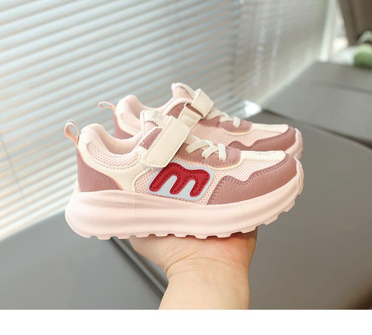 

Спортивная обувь для девочек 2025 весна новинка ультралегкие нескользящие детские кроссовки Повседневные универсальные кроссовки для пап для мальчиков 31 розовый