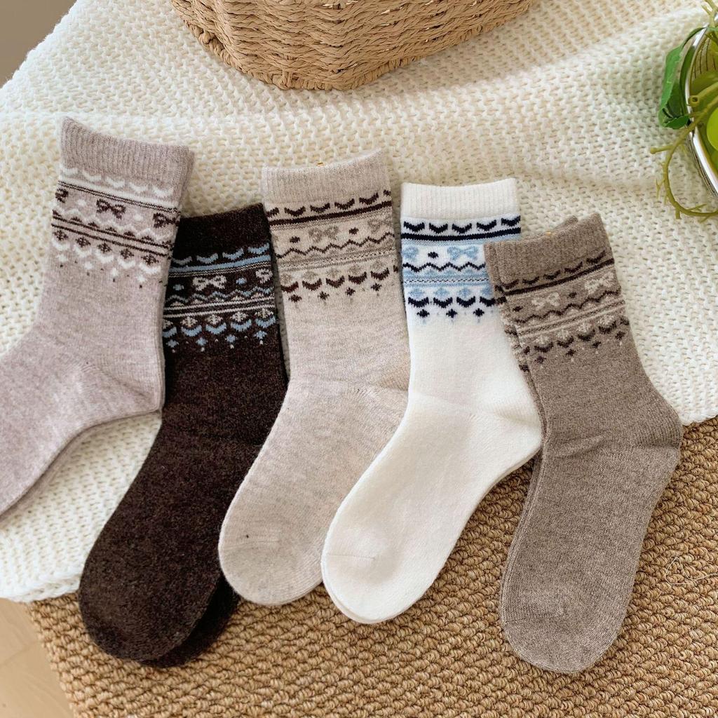 Fair Isle Retro Color Block Wool Socks - Mid-Calf Warmth for Autumn and Winter
