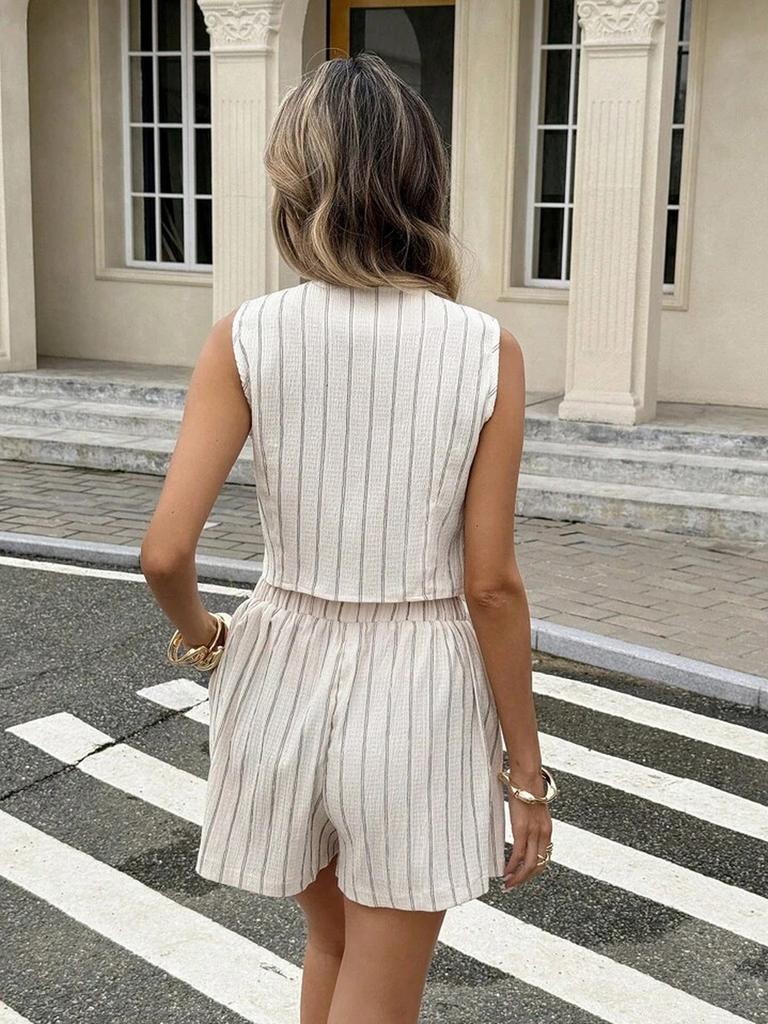 New Arrivals Women's Striped One-Button V-Neck Sleeveless Slim Fit Shorts Vacation Set