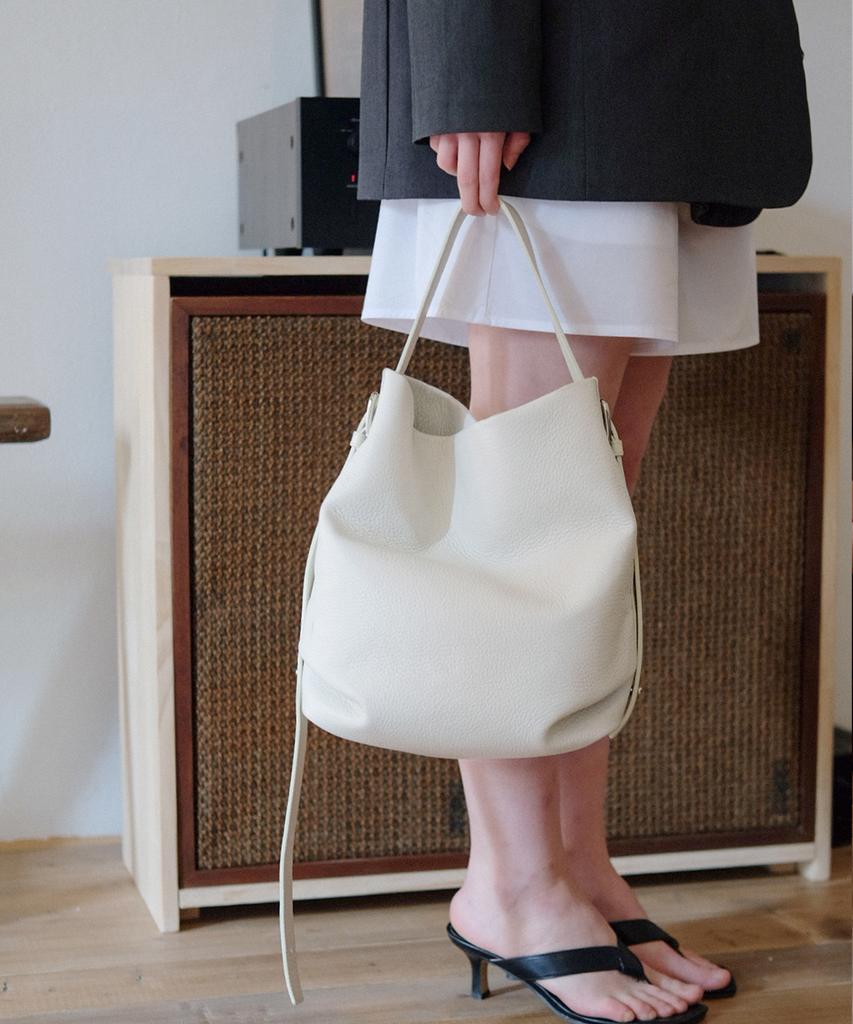 Atmyfingertip Belted Hobo Leather White