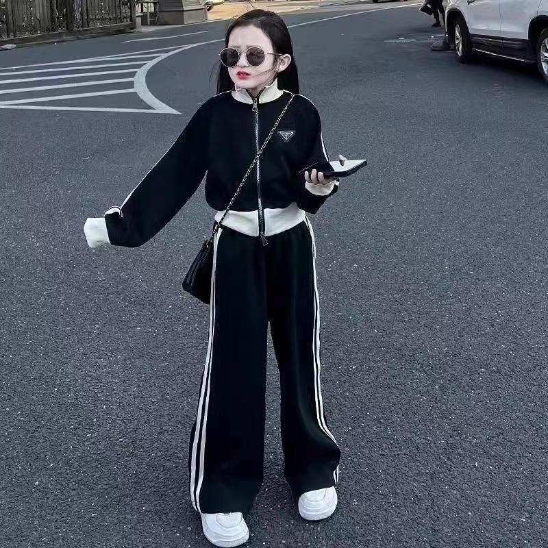 Girls' Contrast Color Stand-up Collar Sweater, High Waist, Wide-leg Pants, Casual Two-piece Suit, Medium and Large Children's Korean Suit