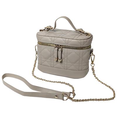 Vanity Small Shoulder Bag Quilted Cosmetic Large Capacity Stylish Chain Cute Shoulder Bag Pouch Party Makeup Portable Freestanding 3way Lightweight