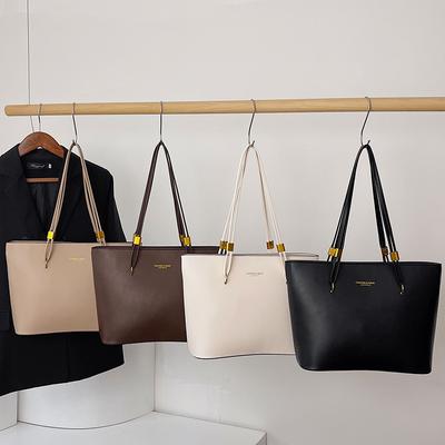 Damentaschen – Geräumige Taschen