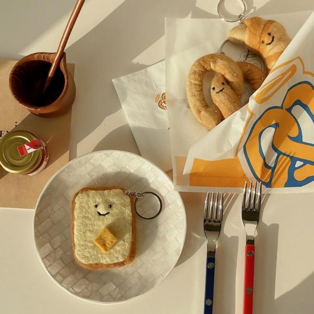 Bakery Felt Keychain Keyring Character Keychain white bread