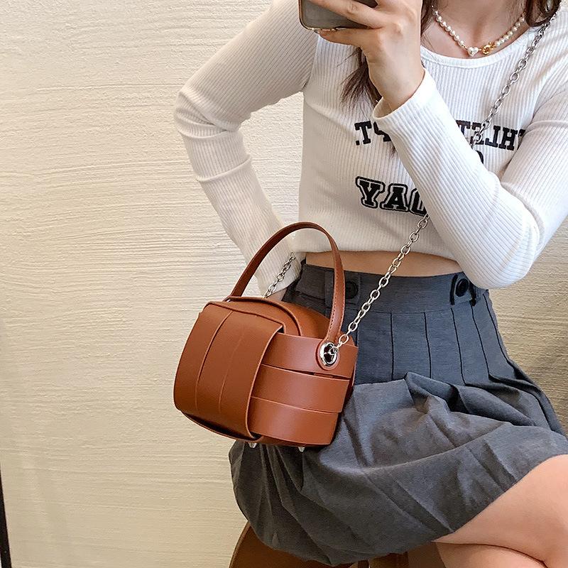This Year's Popular Bag 2025 Korean Version of Fashion Color Matching Plaid Personality Ins Girl Portable Chain Box Bag Pu