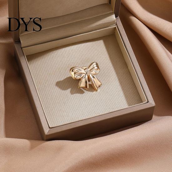 Clothes Brooch Rhinestone Flower Pin, Bow Deer Red Lip Lapel Anti-tarnish Dress Suit Hat Bag Clothing Accessories, Elegant Jewelry for Women
