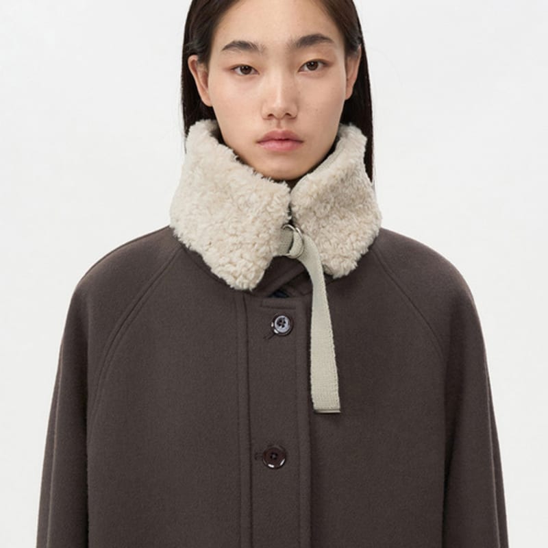 INSILENCE WOMEN Cable Strap Neck Warmer BEIGE