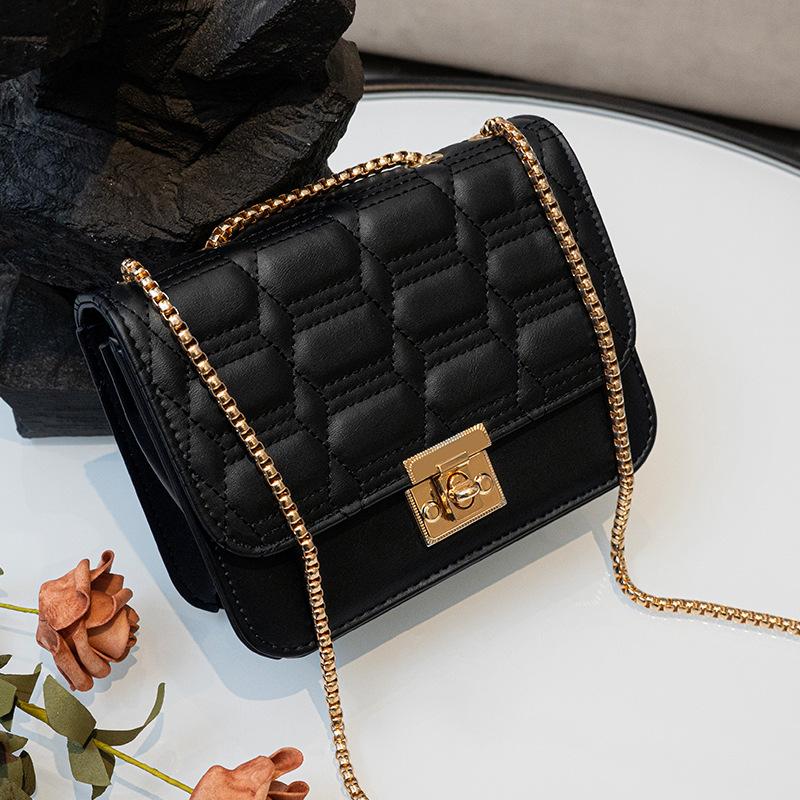 

Персонализированная геометрическая вышивка цепочка Маленькая квадратная сумка Тренд замок На плечо сумка-мессенджер Женская сумка чёрный