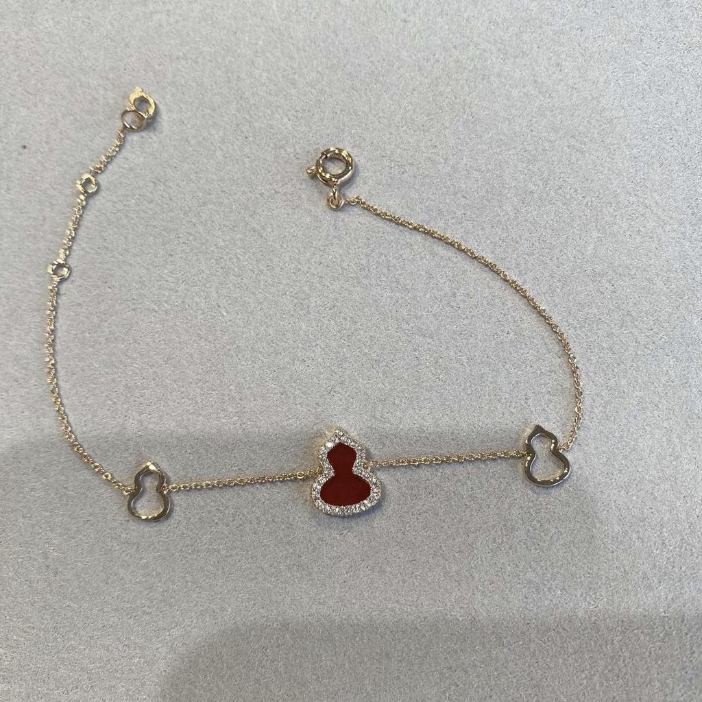 Elegant Fu Lu Red Gourd Jewelry Set: Diamond Inlaid Necklace, CNC Precision Carved Bracelet, 18k Rose Gold Earrings