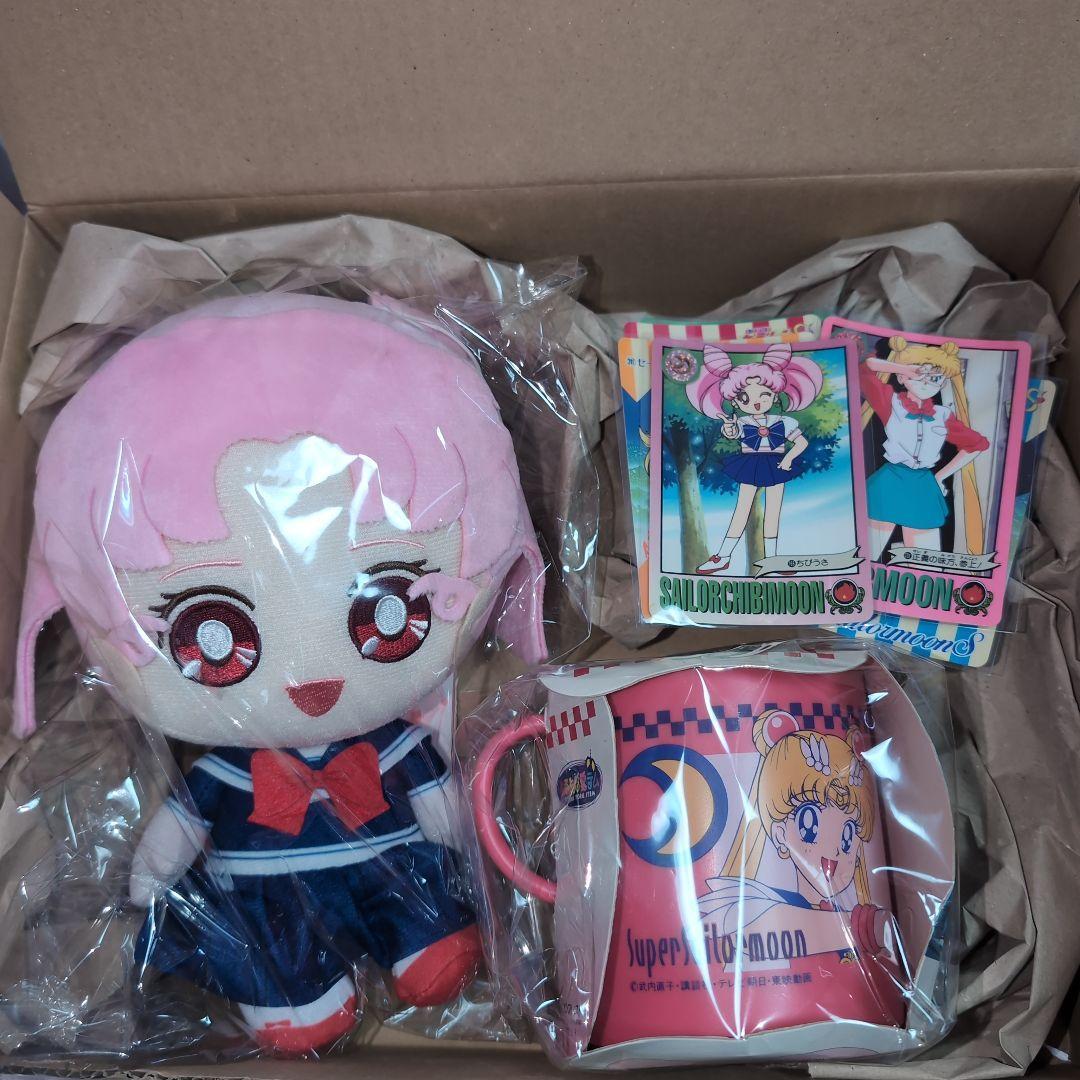 Sailor Moon stuffed animal, original mug, card set, unused items other than the card