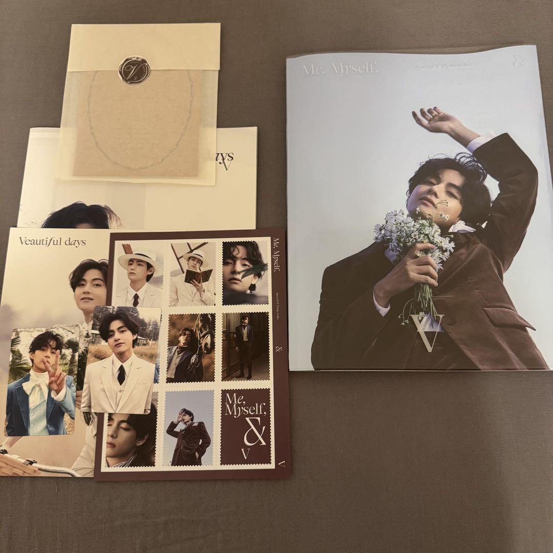 

[USED] BTS Me, Myself, Beautiful Days Photobook with Bonus