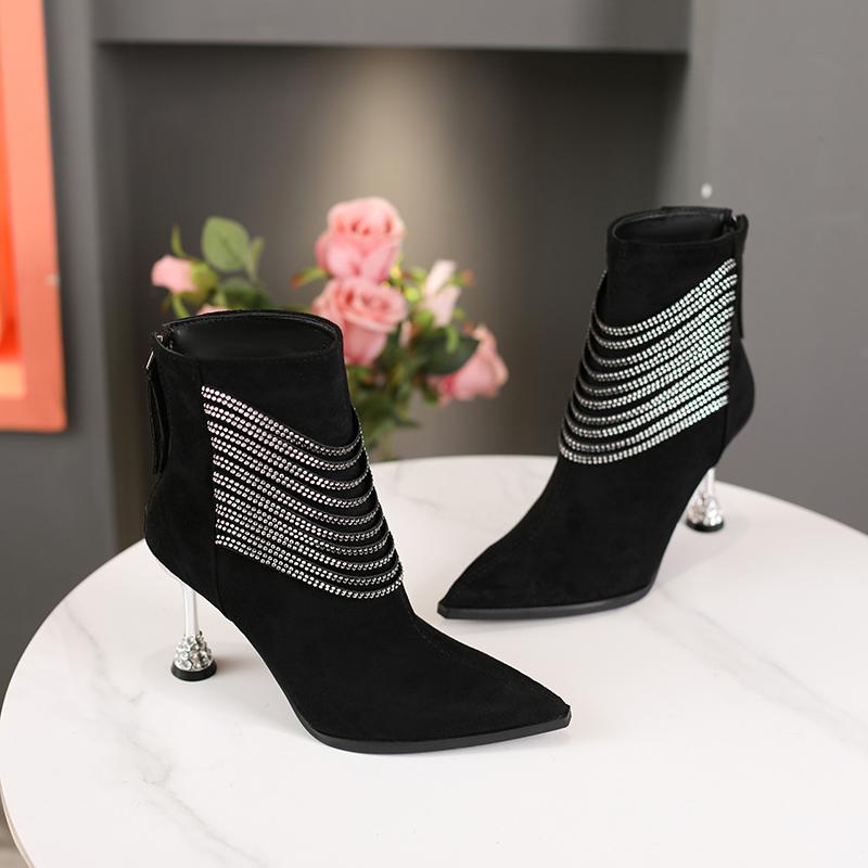 The New Autumn Style of Fashionable and Sexy Pointed-toe Fashion Boots, French High-end Diamond-encrusted Skinny Ankle Boots