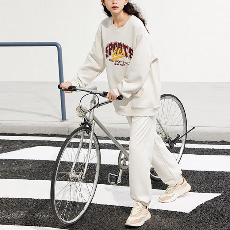 Anta Lifestyle Series Letter Round Neck Pullover Loose Sweatshirt Unisex Sweatshirt Stone-White 152338701-1