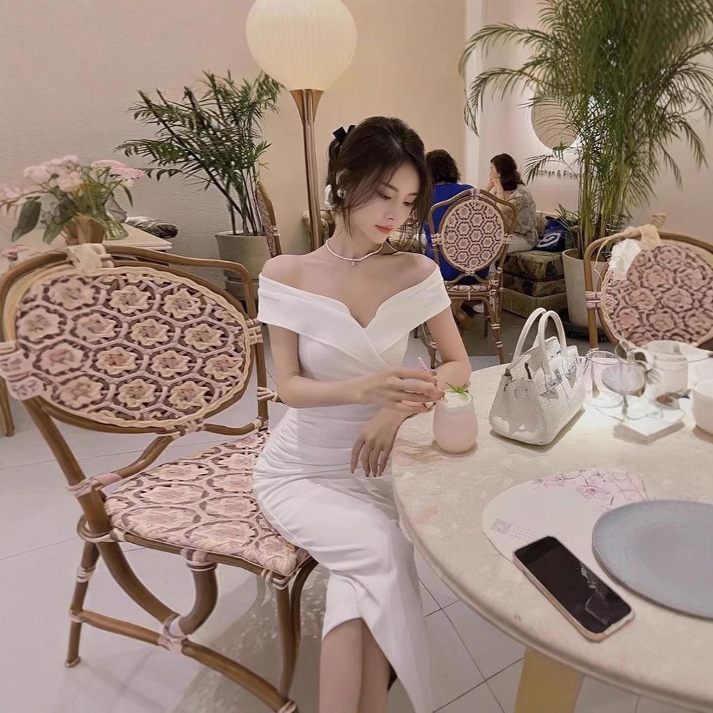 Fashion Temperament Lady Super Fairy One-word Collar Hip Wrap Dress Women Can Usually Wear Thin Dating Knee Dress