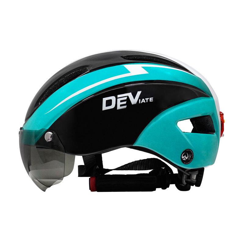 Cycling & Mountain Bike Helmet with Tail Light for Roller Skating