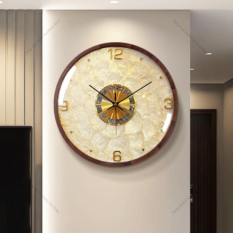 Italian Luxury Shell Wall Clock Modern Solid Wood Living Room High-end Wall Clock Premium Creative Home Decor Reloj Pared FYWC