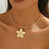 Elegant Gold Flower Pendant Choker Necklace with Versatile Plain Ring