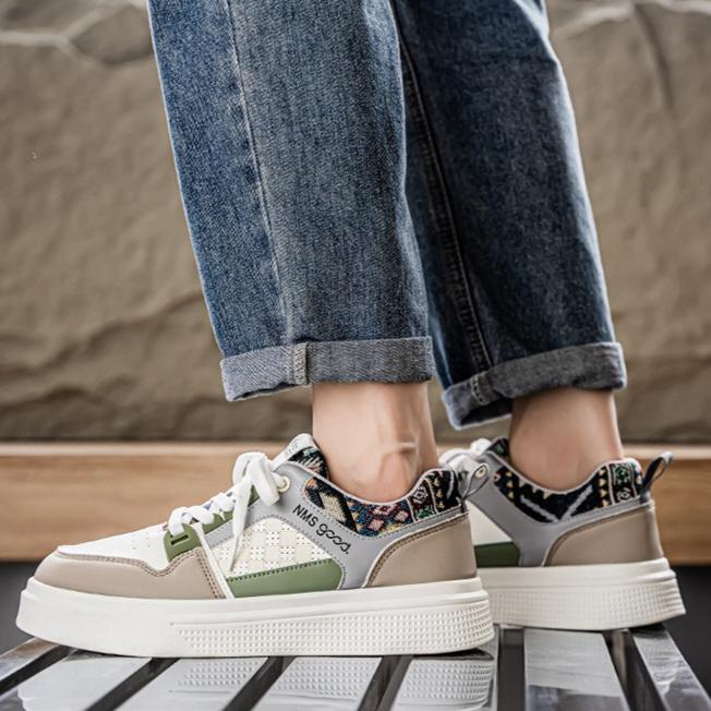 Sapatos Masculinos Brancos de Couro Respirável – Tênis Casuais Esportivos Board, Calçados Modernos e Fashion para Homens