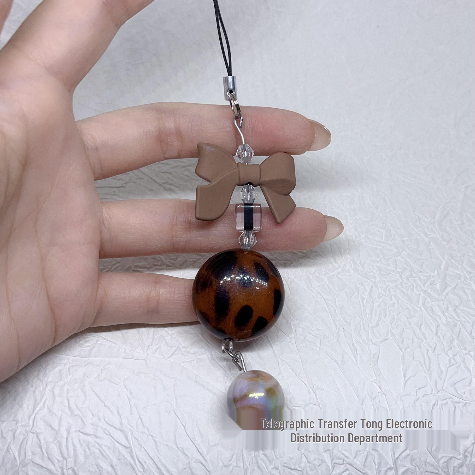 Retro Amber Phone Chain & Camera Pendant: Autumn/Winter Creative DIY Handmade Charm
