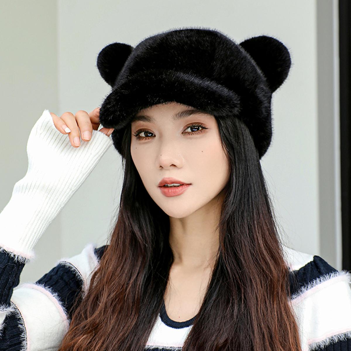 

Шапка с козырьком, имитирующим норку, экологичный искусственный мех, шапка с медвежьими ушками для женщин One size чёрный