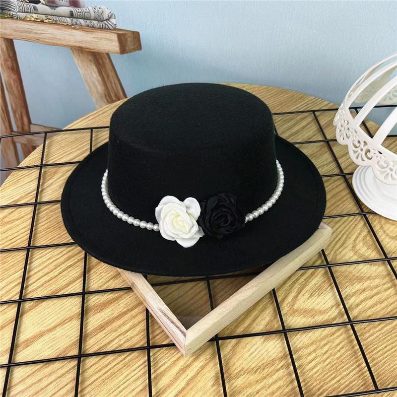 Elegant Retro British Hepburn Style French Pearl Chain Flower Wool Flat Felt Hat Fashion Women's Banquet Top Hat