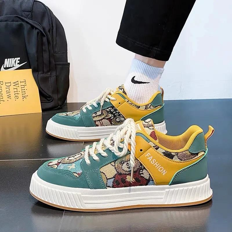 

Мужская повседневная обувь Новые кроссовки на платформе Модные скейт-кеды Bear на шнуровке Мужская универсальная парусиновая обувь 39