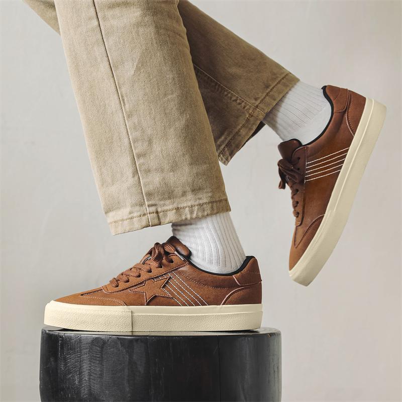 Fashion Vulcanized Men Skate Shoes Non-slip Footwear Leather for Walking Breathable Street Skate Shoe Lace-up Shoes Zapatillas Hombre