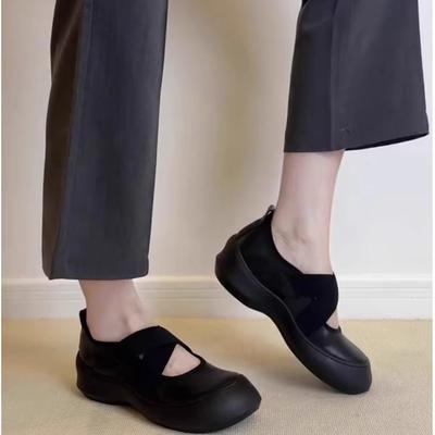 2025 Herbst Plattform Sport Kreuzriemen Mary Jane kleine Lederschuhe runder Kopf Ballerinas Damen flacher Mund Retro Einzelne Schuhe