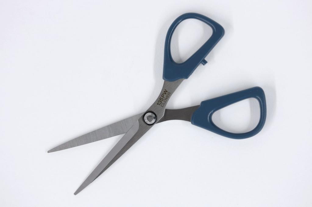 Clover Patchwork Scissors 135 13.5cm