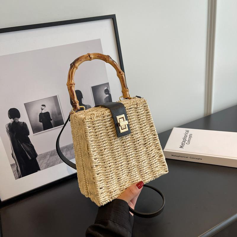 Summer New Straw Handbag Women Handmade Woven Crossbody Bag Seaside Beach Shoulder Bag Bohemian Lady Small Phone Bag and Wallet