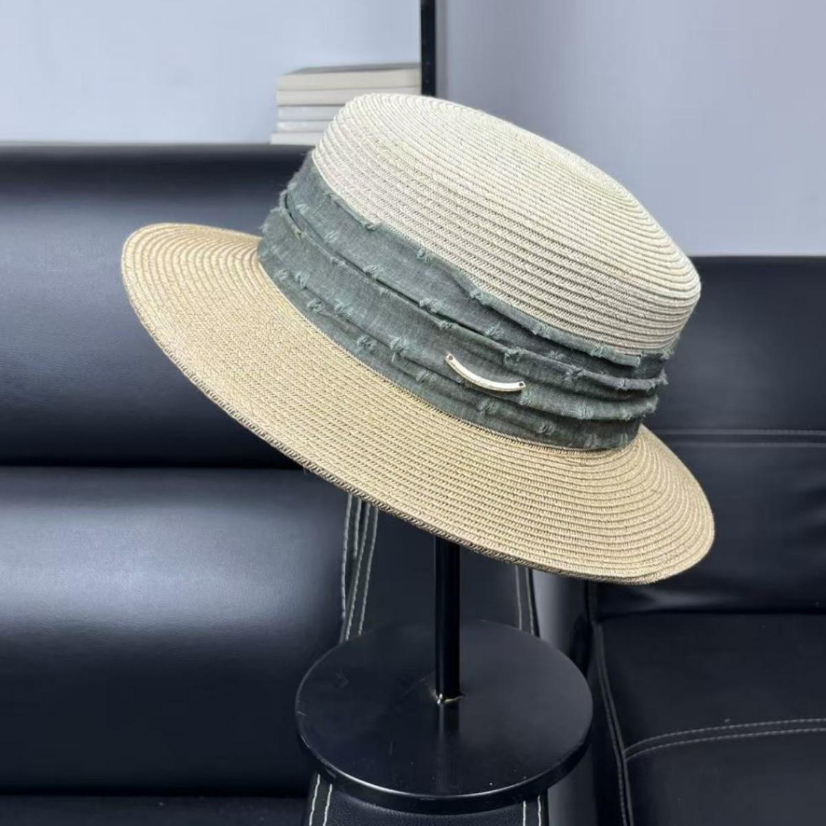 

Japanese retro contrasting style flat hat for women s summer outings, sunscreen hats, outdoor sunshade straw top hats, show small faces M（55-58cm）