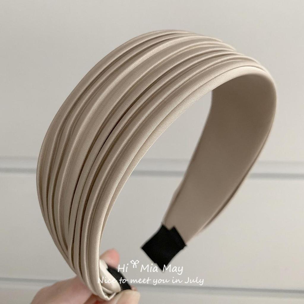 2025 Trendy Black Pleated Wide-Brim Headband for Women - Sporty & Chic Hair Accessory