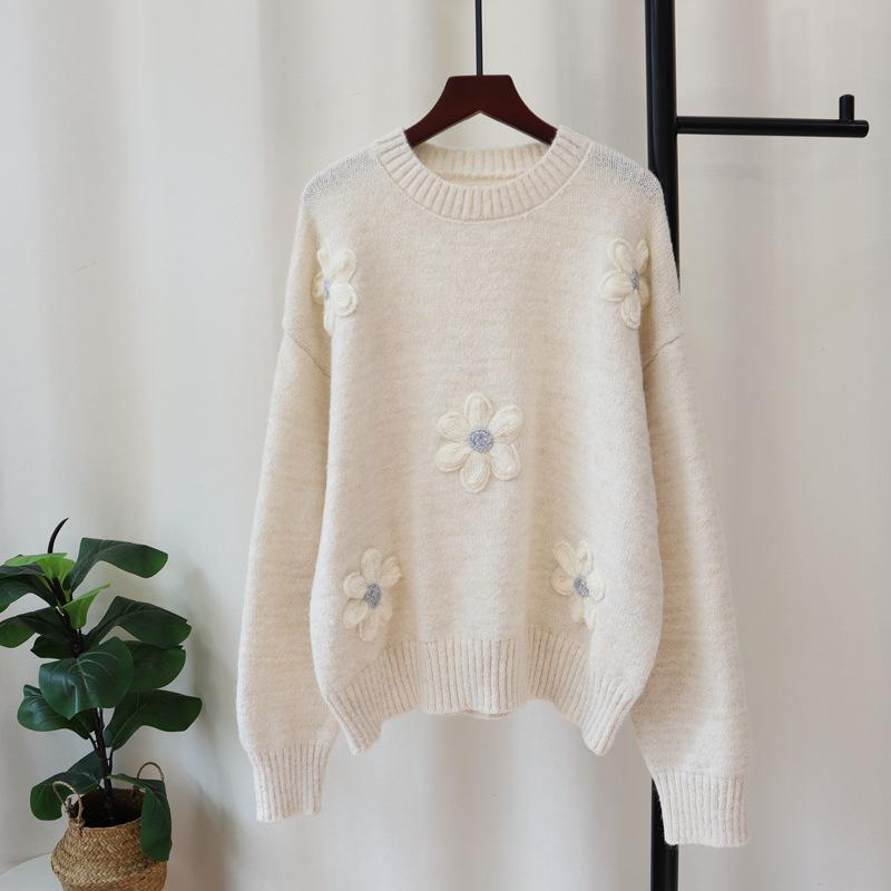 Autumn and Winter New Handmade Flower Knitted Sweater Top Design Sense Loose Soft Waxy Gentle Wind Sweater Pullover Women