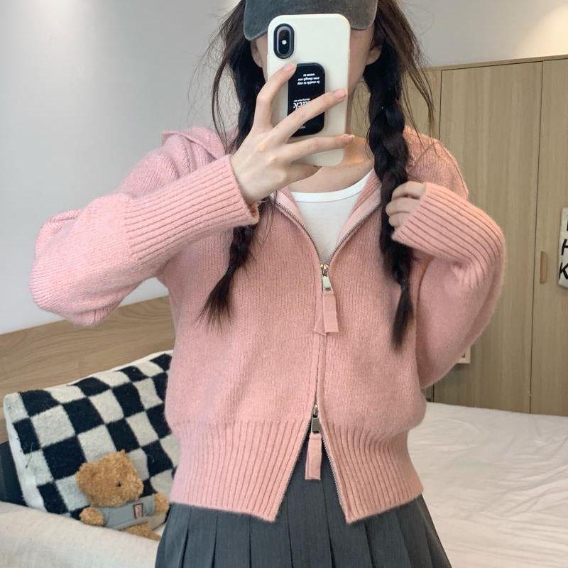 Grå strikket cardigan med hette og glidelås for kvinner – Ren og sexy stil, høstkort genser-topp