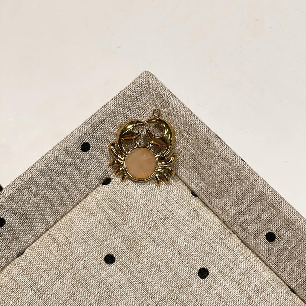 1Pc Natural Stone Crab‑Shaped Pendant 23×26mm, Golden‑Plated Animal Gemstone Charm for DIY Necklace Jewelry Making