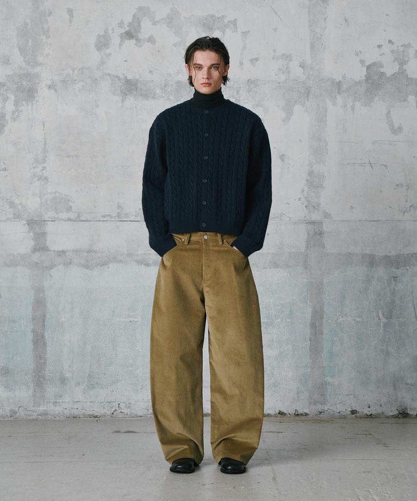 GLW Velvet Corduroy Curved Pants Beige