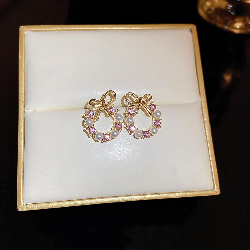 Hollow Out Inlaid Rhinestone Round Earrings for Women Vintage Fashion Delicate Stud Earrings 2024 New In Black Zircon Gift