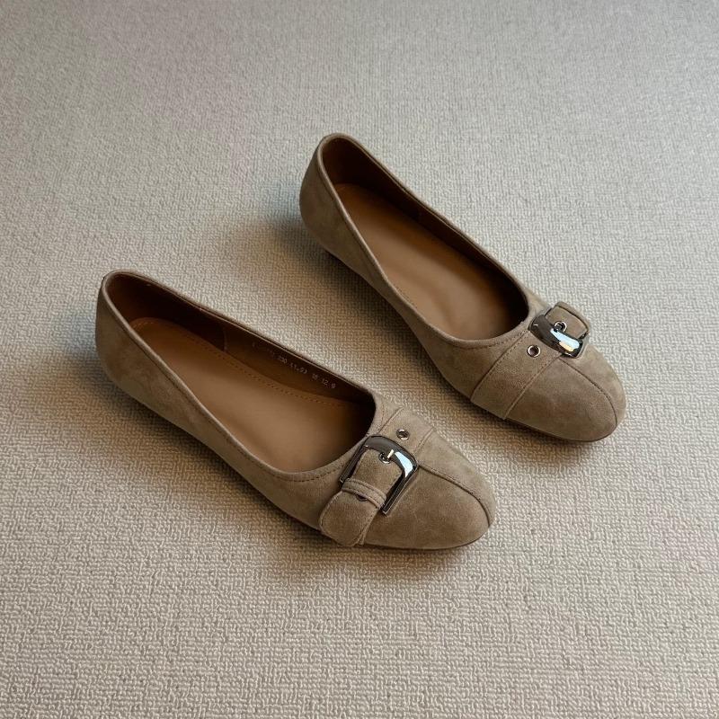 Versión de piel de oveja~ Versión coreana, hebilla de cinturón de gamuza, tacón de cuña, tacón bajo, punta redonda, zapatos de boca poco profunda de un solo color, zapatos de primavera para mujer para ir al trabajo