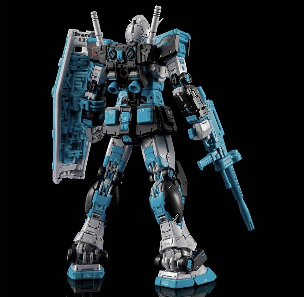 BANDAI SPIRITS RG Mobile Suit Gundam Gundam Miku Maßstab Plastikmodellbausatz RX-78-2 Ver.2.0 [Hatsune Ver.] 1/144 Vorgefärbt