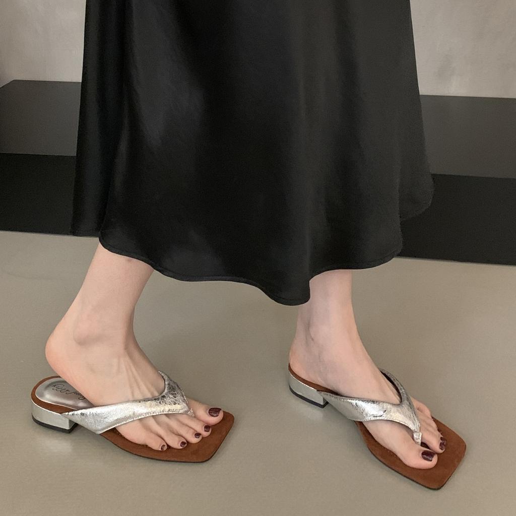 Moda Bailamos 2025 Lato Damskie Klapki Moda Wąski Pasek Damskie Kwadratowy Obcas Zewnętrzne Sandały do Sukienki Eleganckie Klapki Plażowe