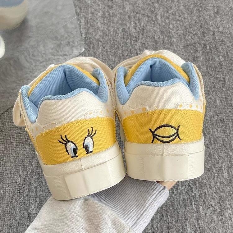 Casual board shoes women's shoes cute puppy bread shoes women's new spring and summer outer wear platform white shoes women